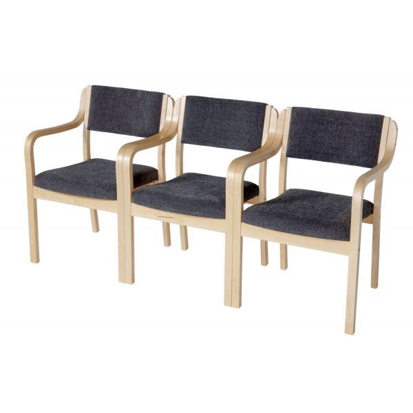 BANKETT - Stackable chair with armrest